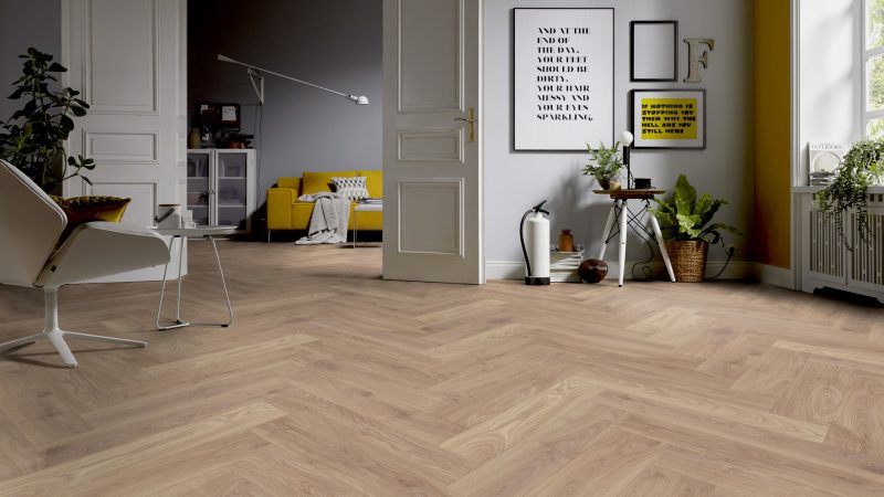 Oak Maisonette herringbone2 e-laminat.md